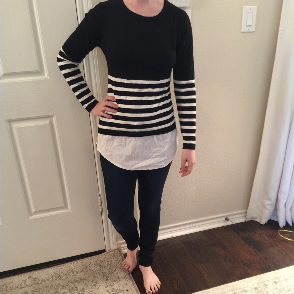 RenceeC Stipe Top W Peekaboo bottom detailing